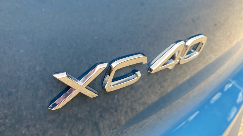 Volvo XC40 2.0 B4P Ultra Dark 5dr Auto Petrol Estate